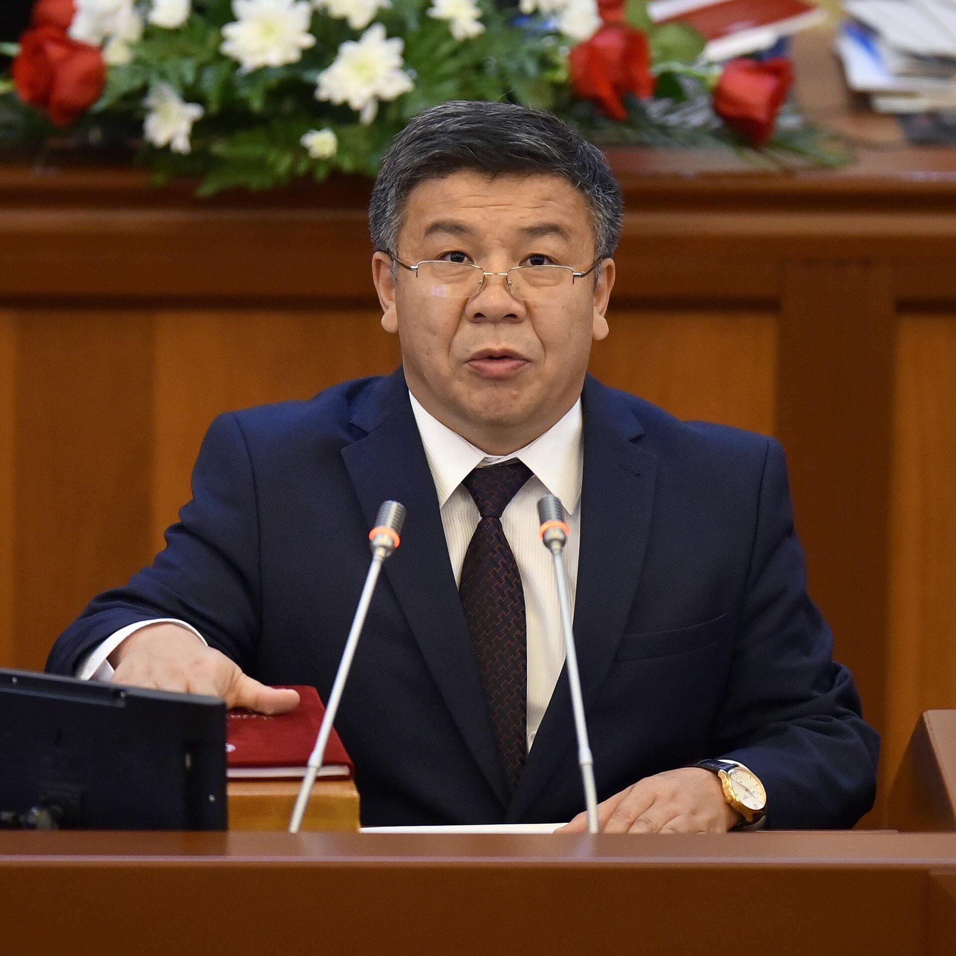 Мамлекеттик салык кызматын Алмамбет Шыкмаматов жетектемей болду