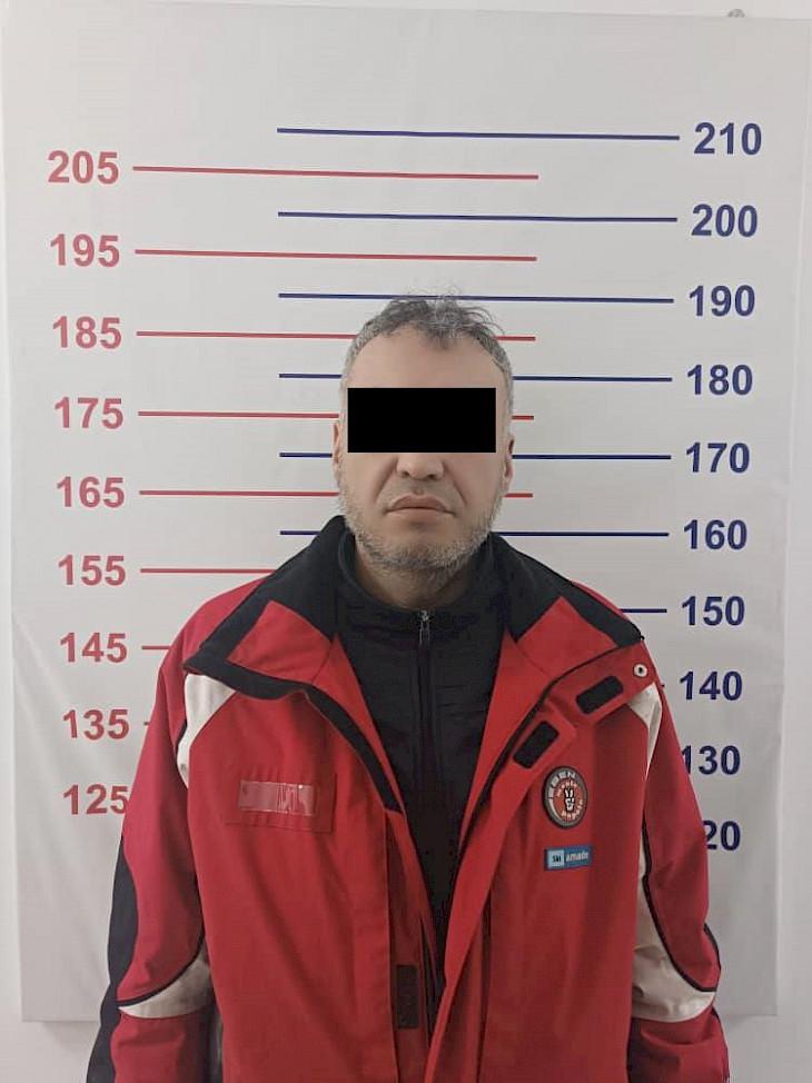 Бишкекте түнкү клубдарга баңгизатты жеткирип жүргөн жаран кармалды&nbsp;