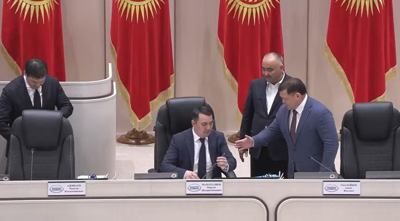 Марлен Маматалиев Жогорку Кеңештин төрагасы болуп шайланды