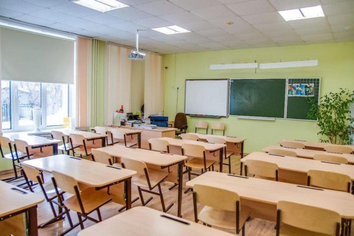 Россия Кыргызстанга орус тилинде окуткан 9 мектеп куруп берет