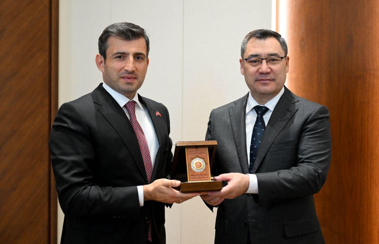 Садыр Жапаров Bayraktar&rsquo;ды чыгарган компаниянын ээси менен жолукту