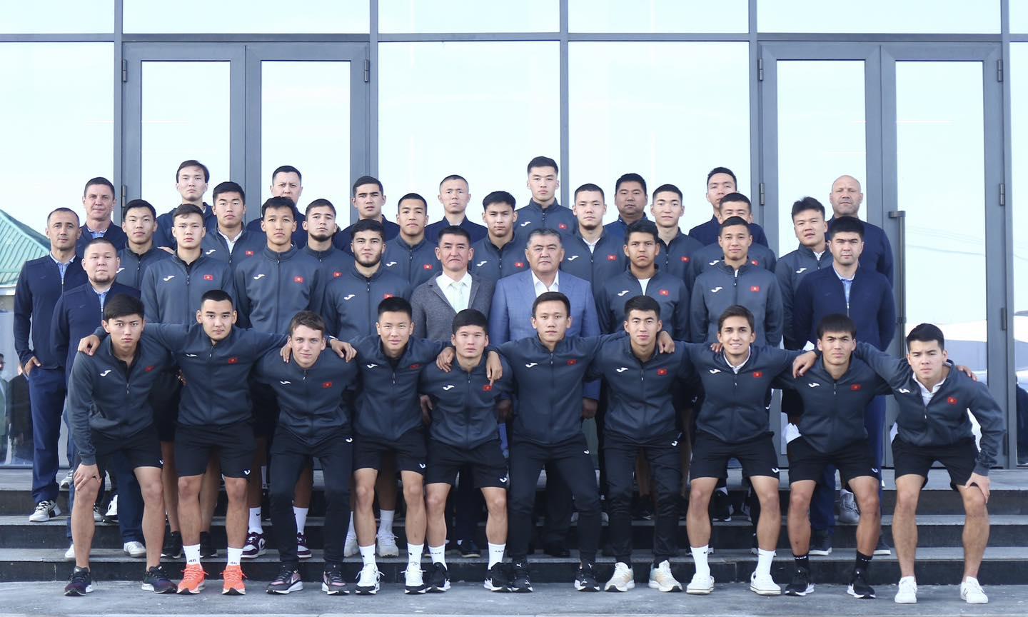 Камчыбек Ташиев футбол боюнча жаштар курамасын Азия кубогуна чыгышы менен куттуктады